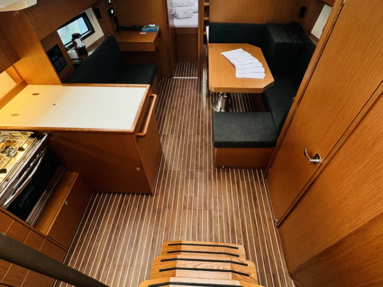 Verhuur Zeilboot Bavaria met vaarbewijs