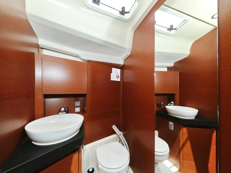 Huur Zeilboot met of zonder schipper Hanse in Novi Vinodolski