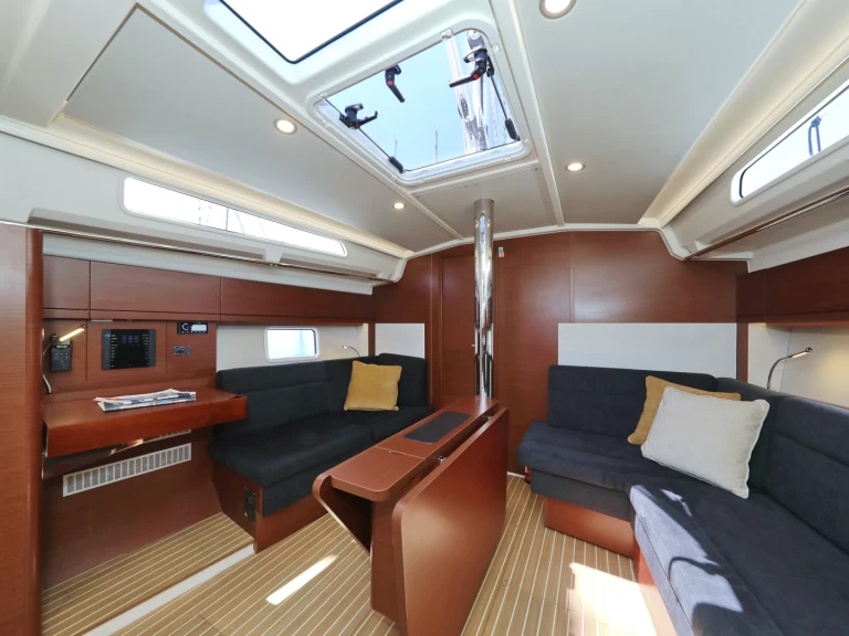 Verhuur Zeilboot Hanse met vaarbewijs