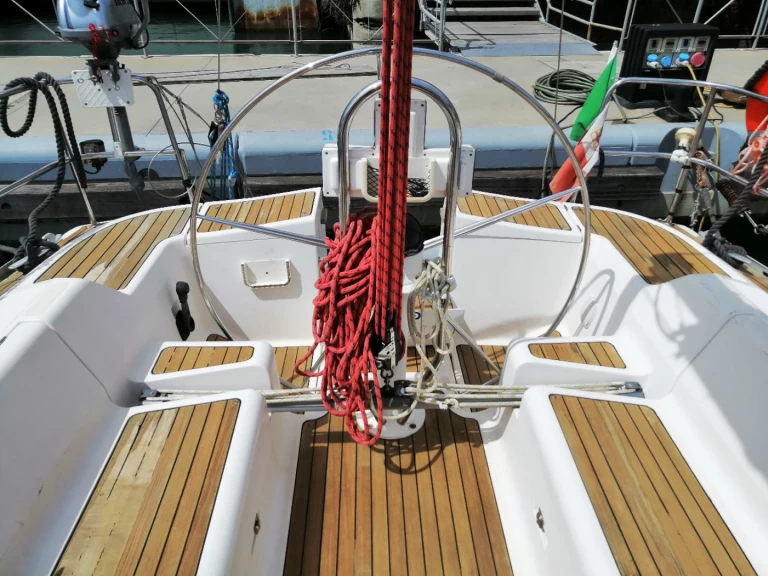 Bootverhuur Elan Elan 40 in Genova via SamBoat