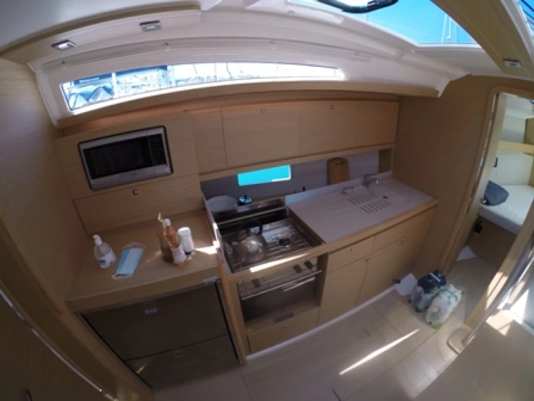 Verhuur Zeilboot in Gouviá - Dufour Dufour 390 Grand Large