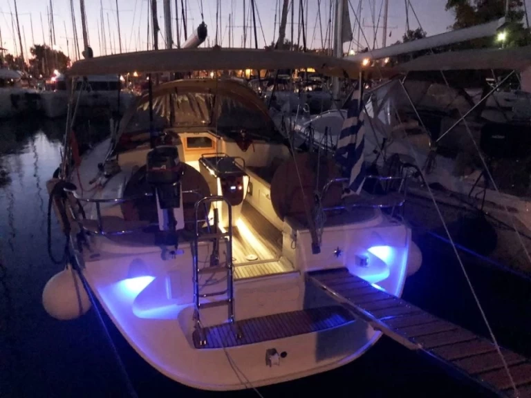 Bootverhuur Álimos goedkoop Sun Odyssey 43