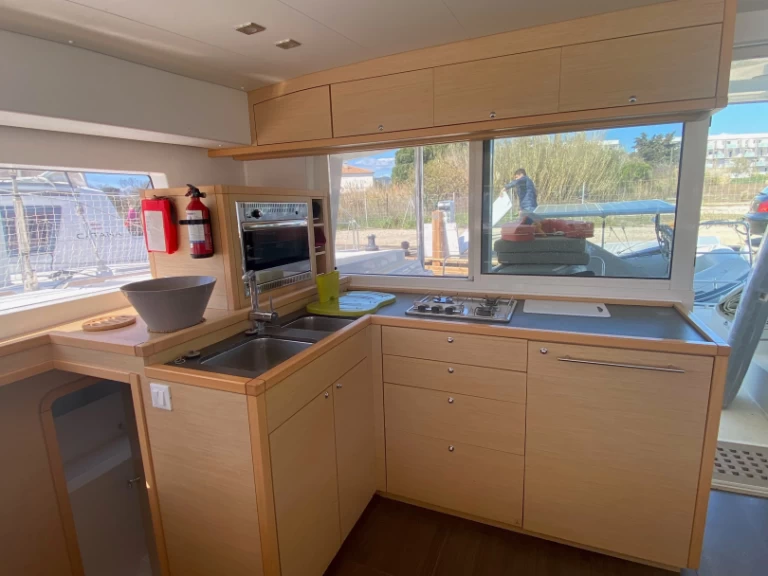 Jachthuur in Hyères - Lagoon Lagoon 400 S2 via SamBoat