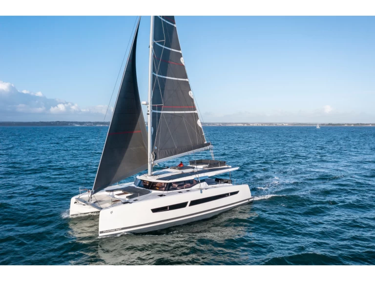 Huur een Fountaine Pajot Aura 51 in Hyères