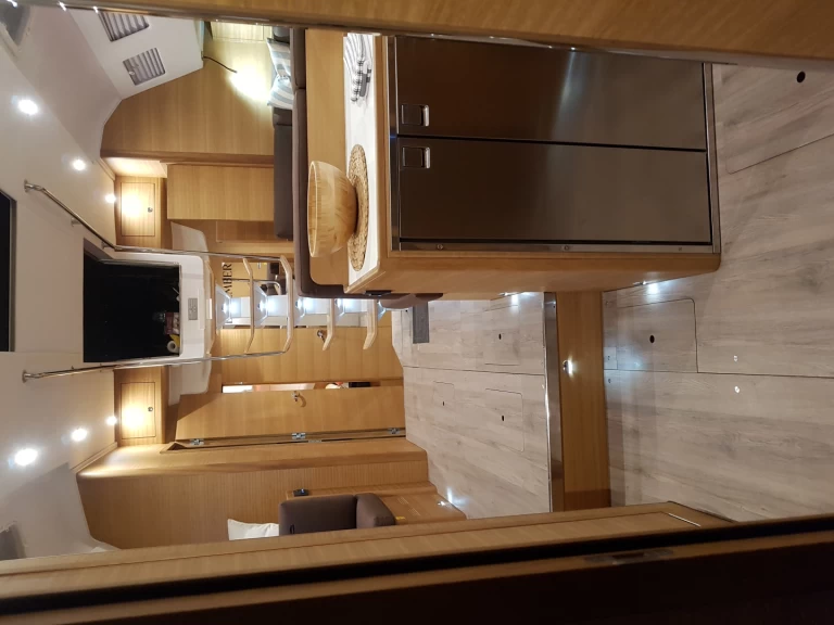 Huur een Elan Impression 50.1 in Pirovac