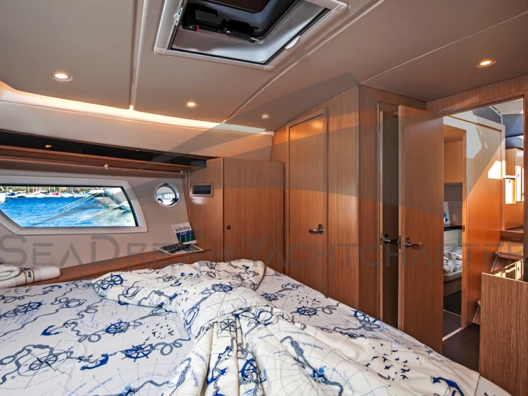 Motorboot te huur in Sukošan voor de beste prijs