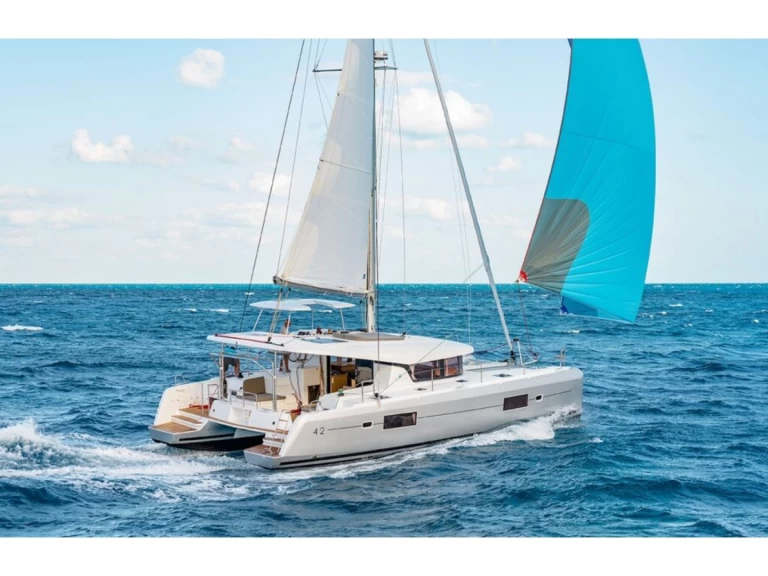 Catamaran te huur in Álimos voor de beste prijs