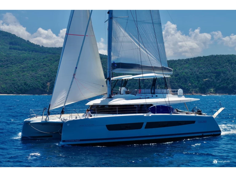 Huur een Fountaine Pajot Samana 59 in Cannigione