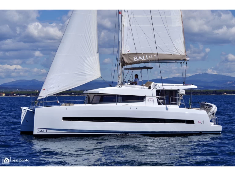 Verhuur Catamaran Bali met vaarbewijs
