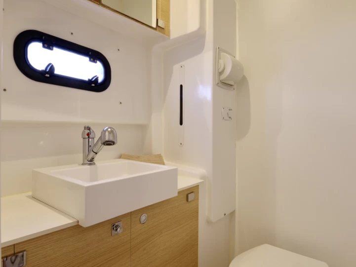 Catamaran te huur in Castellammare di Stabia voor de beste prijs