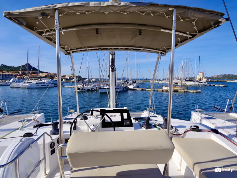 Catamaran te huur in Cannigione voor de beste prijs