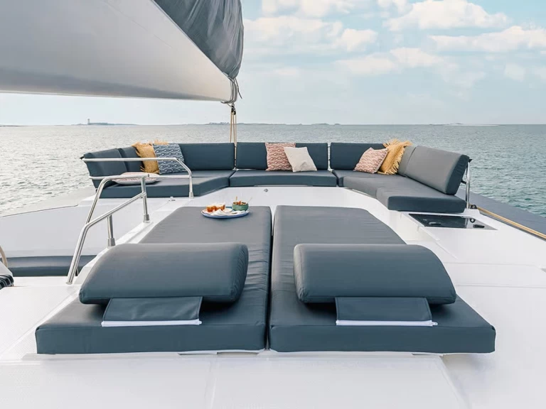 Verhuur Catamaran Fountaine Pajot met vaarbewijs