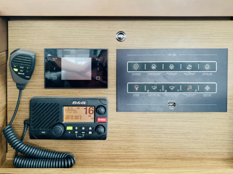 Verhuur Catamaran Lagoon met vaarbewijs