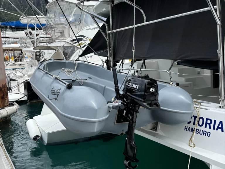 Huur een Lagoon Lagoon 42 in Eden Island