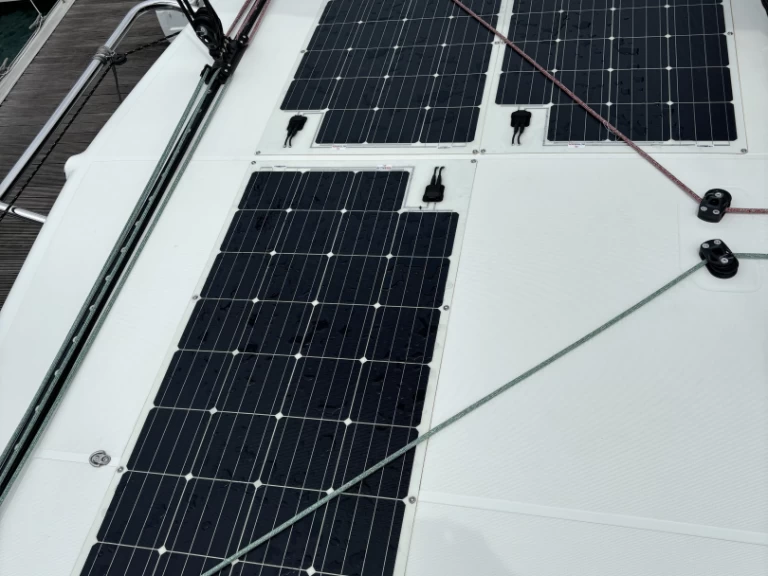 Verhuur Catamaran in Eden Island - Lagoon Lagoon 42