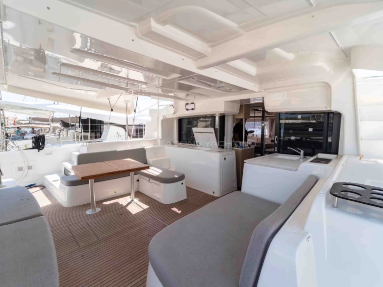 Bootverhuur Lagoon Lagoon 46 in Le Marin via SamBoat