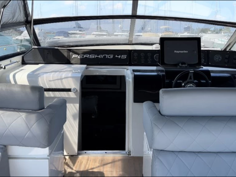 Huur Motorboot met of zonder schipper Pershing in Préveza