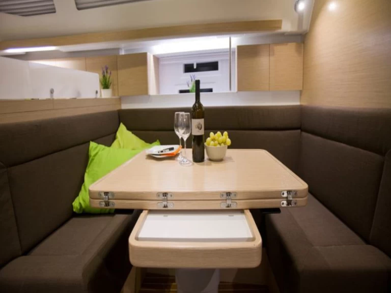 Verhuur Zeilboot Elan met vaarbewijs