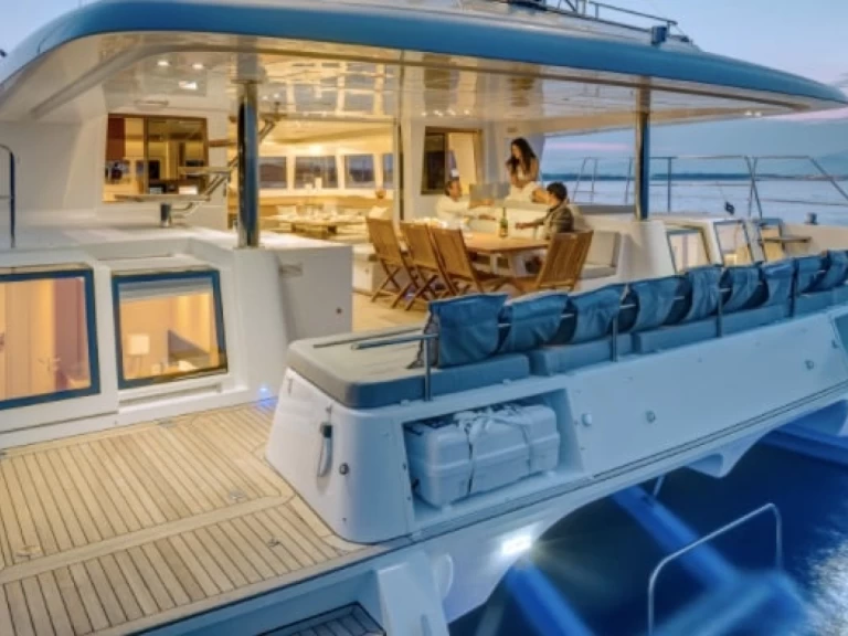 Verhuur Catamaran Lagoon met vaarbewijs