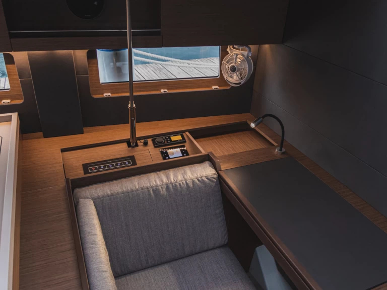 Huur een Bénéteau Benetau Oceanis 51.1 in Šibenik