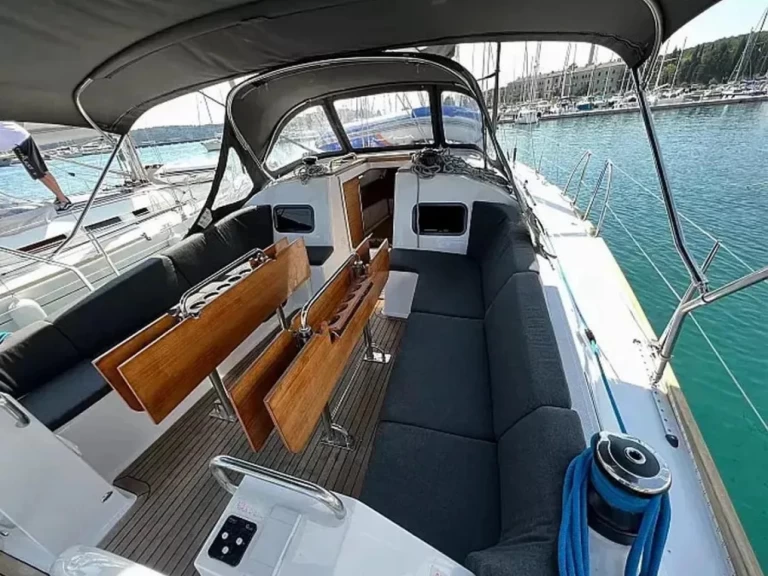 Verhuur Zeilboot in Šibenik - Elan Impression 45.1