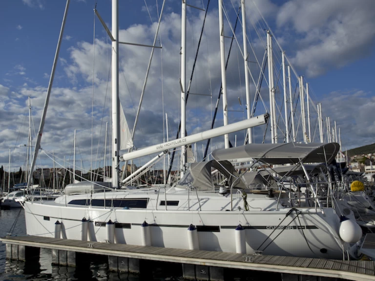 Jachthuur in Šibenik - Bavaria Cruiser 46 via SamBoat