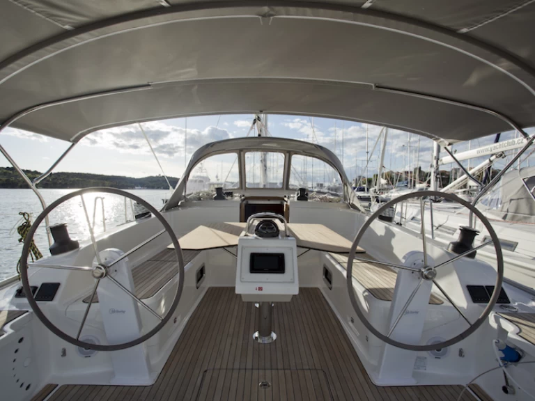 Bootverhuur Šibenik goedkoop Cruiser 46