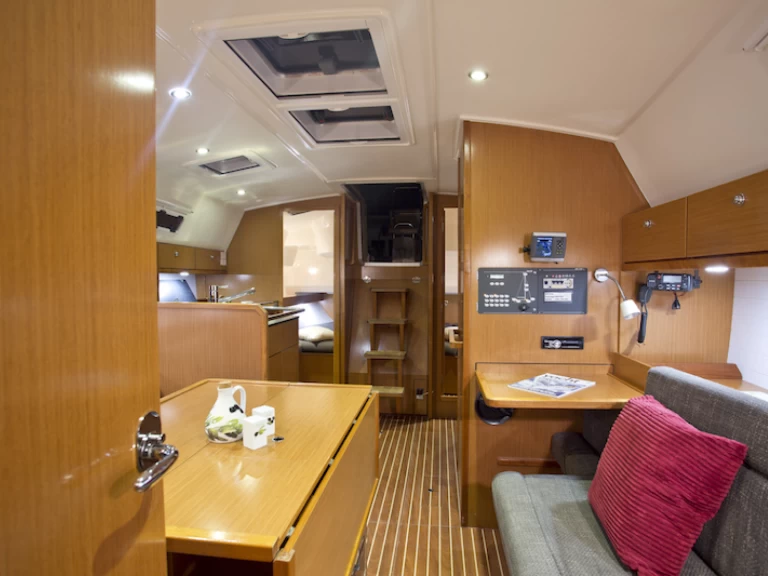 Jachthuur in Šibenik - Bavaria Bavaria 36 Cruiser via SamBoat