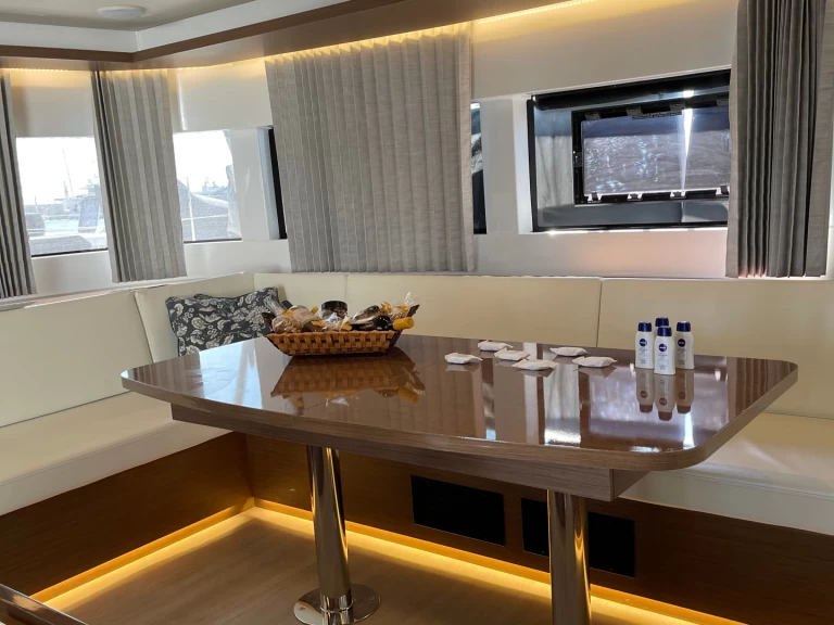 Lagoon Lagoon 50 te huur van particulier of professional in Álimos