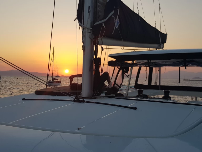 Huur Catamaran met of zonder schipper Lagoon in Álimos