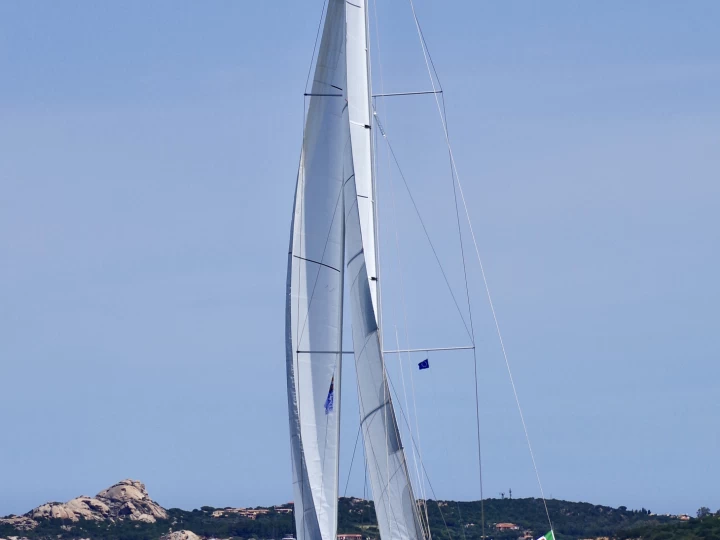 Huur een Dufour Dufour 430 in Cannigione