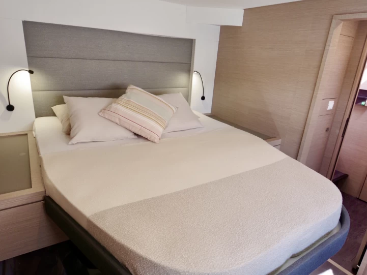 Catamaran te huur in Cannigione voor de beste prijs