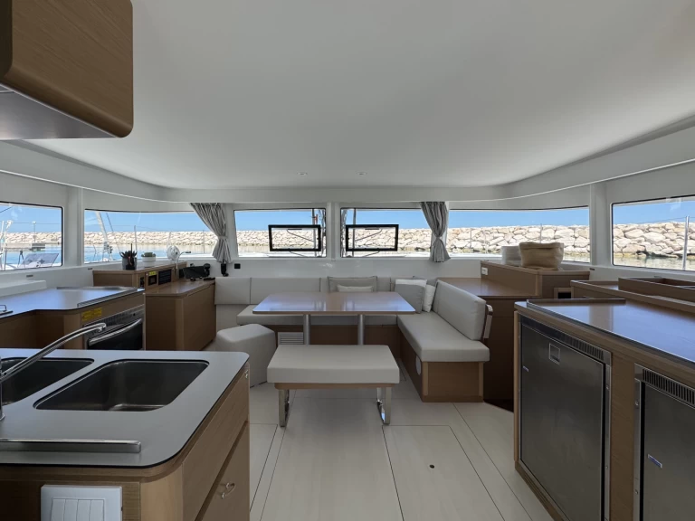 Huur Catamaran met of zonder schipper Excess in Rodi Garganico