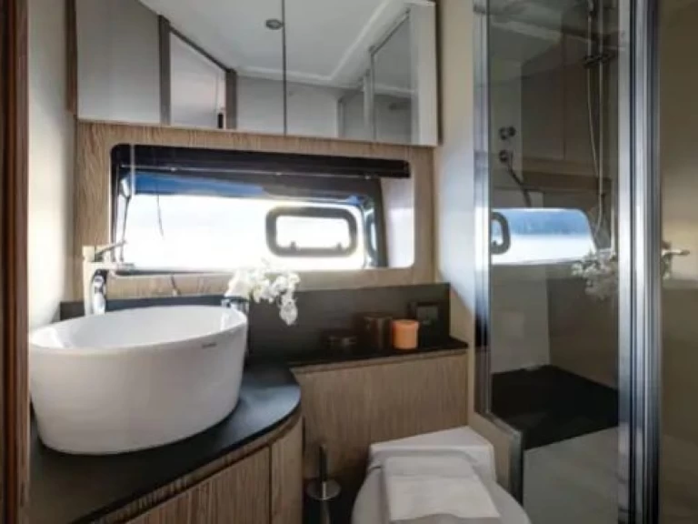 Azimut Azimut Atlantis 45 te huur van particulier of professional in Split