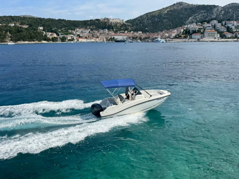 Verhuur Motorboot in Hvar - Quicksilver Activ 555 Open