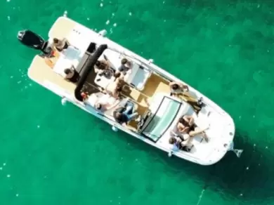 Huur een Sea Ray  250 sdx in Port Fréjus