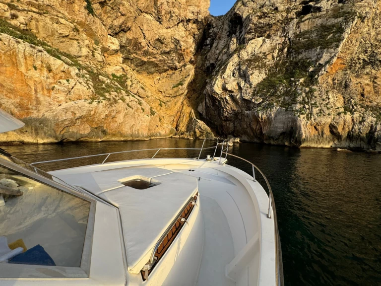 Verhuur Motorboot Rodman met vaarbewijs