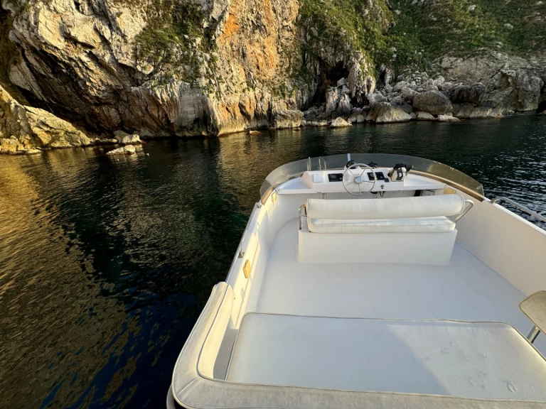 Motorboot te huur in Port de Estartit voor de beste prijs