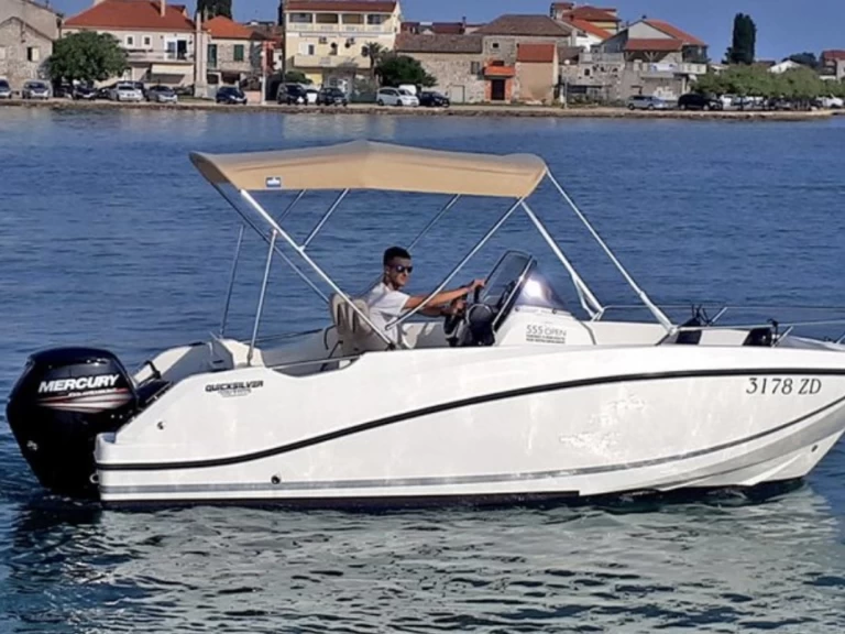 Quicksilver Activ 555 Open te huur van particulier of professional in Palavas-les-Flots