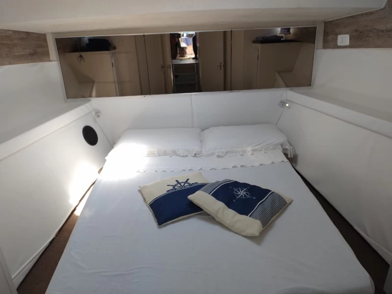 Motorboot te huur in Porto Vallugola voor de beste prijs