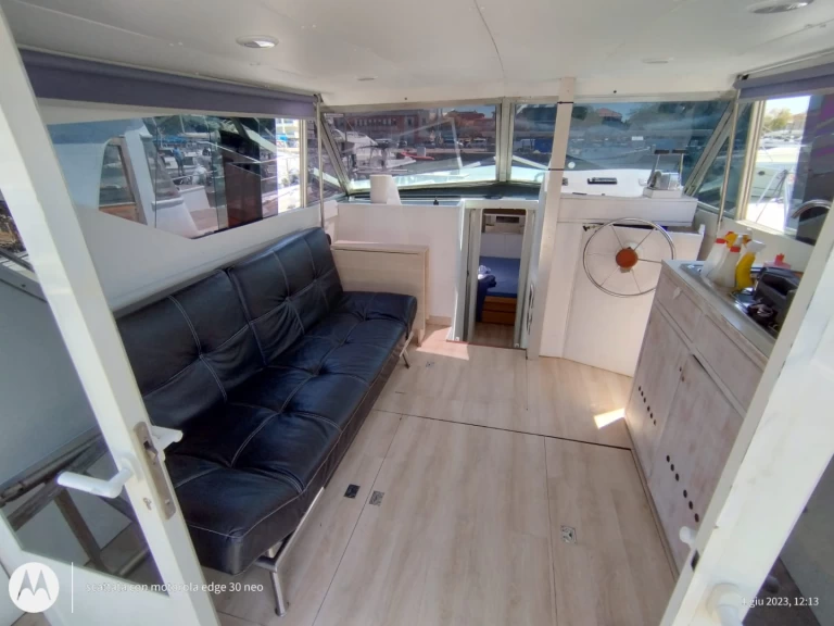 Chris Craft Corvette 37 te huur van particulier of professional in Porto Vallugola