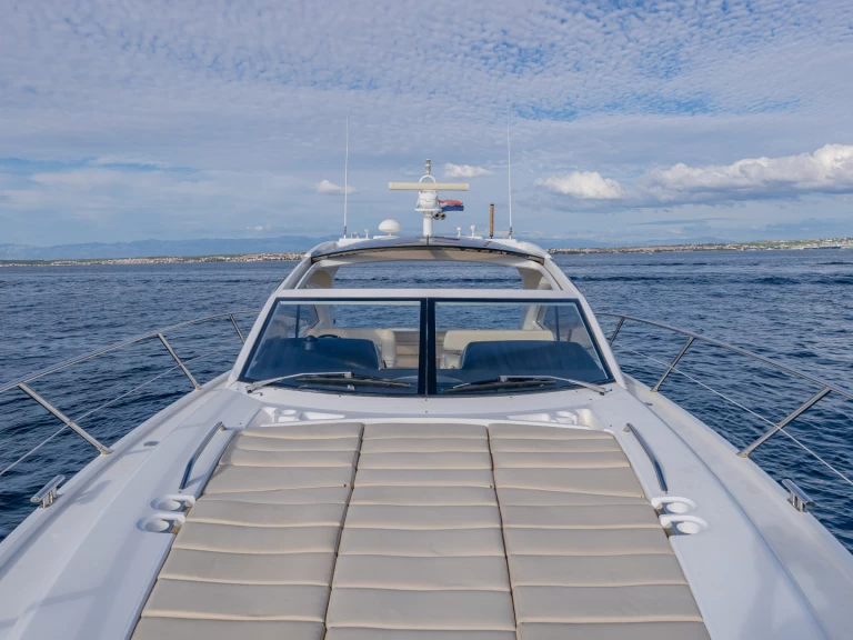 Huur een Sunseeker Portofino 48 in Marina Zadar