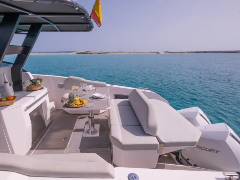 Bootverhuur Pardo Yachts Pardo 38 in Ibiza Town via SamBoat