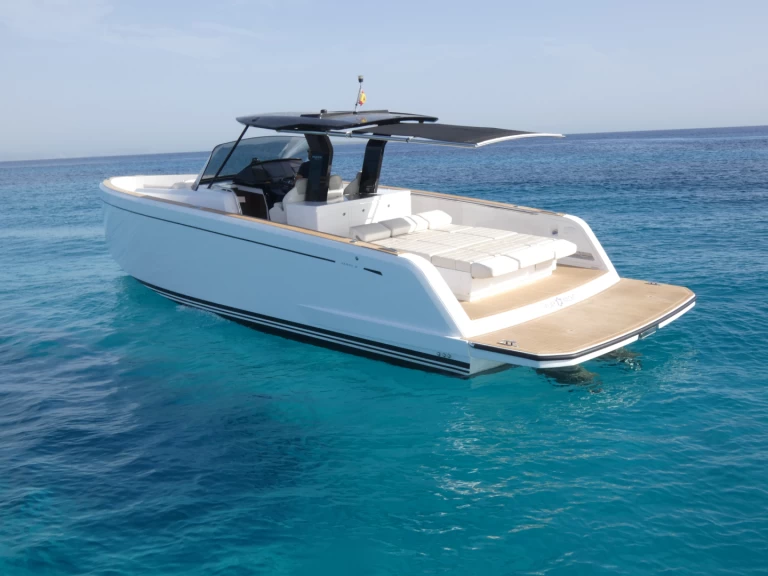 Verhuur Motorboot Pardo Yachts met vaarbewijs