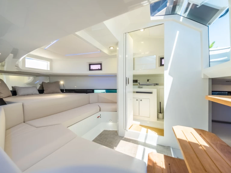 Verhuur Motorboot De Antono Yachts met vaarbewijs