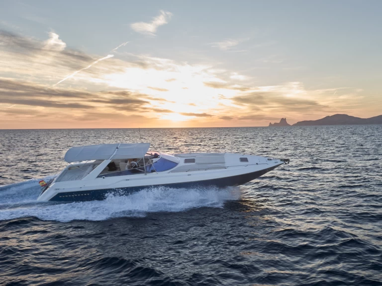 Huur Motorboot met of zonder schipper Sunseeker in Ibiza Magna