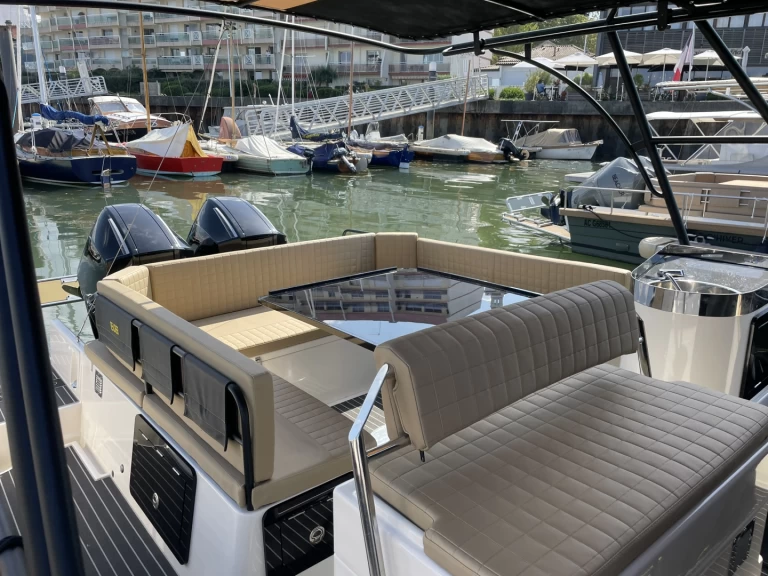 Huur Motorboot met of zonder schipper Beacher in Port d'Arcachon