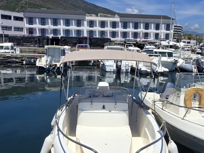 Verhuur Motorboot in Bastia - Jeanneau Cap Camarat 515 Style