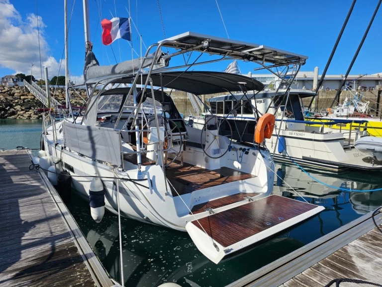 Verhuur Zeilboot in Toulon - Bavaria Bavaria 40 Cruiser