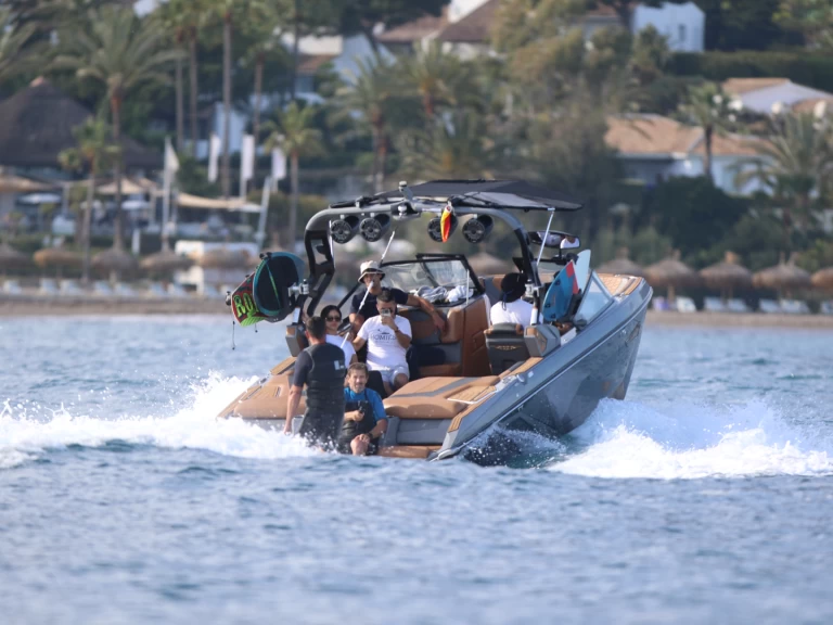 Bootverhuur Air 45 in Puerto Banús via SamBoat